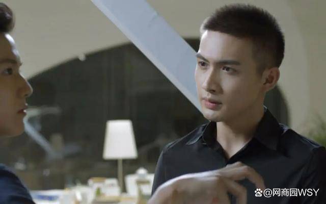 张彬彬呆萌(霸道男神照片)