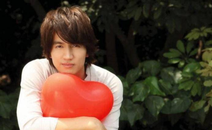 言承旭颜值巅峰时间(言承旭为林志玲落泪留短发)