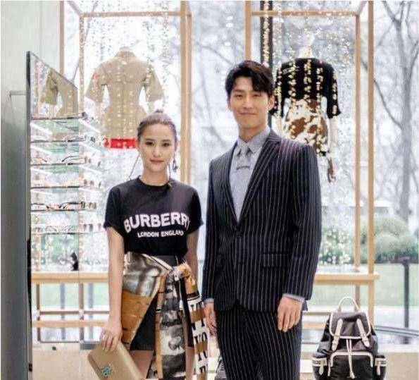 含着金钥匙出生的她,对待感情也不含糊,男人都想把她娶回家(她从小含着金钥匙出生)