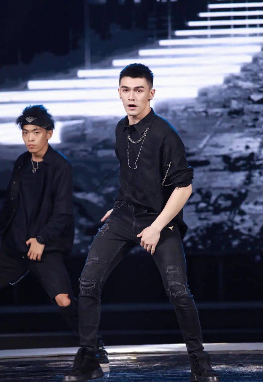 长歌行谁喜欢隼(长歌行隼对长歌的感情)