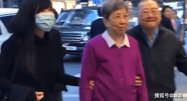 502 Bad Gateway
502 Bad Gateway
nginx
<!-- a padding to disable MSIE and Chrome friendly error page -->
<!-- a padding to disable MSIE and Chrome friendly error page -->
<!-- a padding to disable MSIE and Chrome friendly error page -->
<!-- a padding to disable MSIE and Chrome friendly error page -->
<!-- a padding to disable MSIE and Chrome friendly error page -->
<!-- a padding to disable MSIE and Chrome friendly error page -->