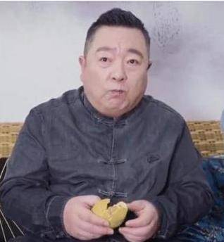 还记得主持人董浩吗？36岁那年，接到病危通知。现在他住在乡下，享受64岁的生活。