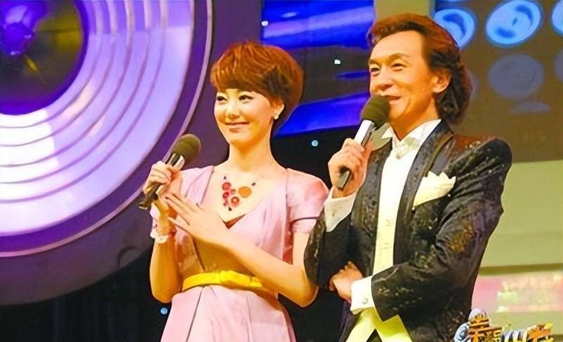 主持人王冠结婚了吗丈夫是谁(王冠李咏主持过的节目)