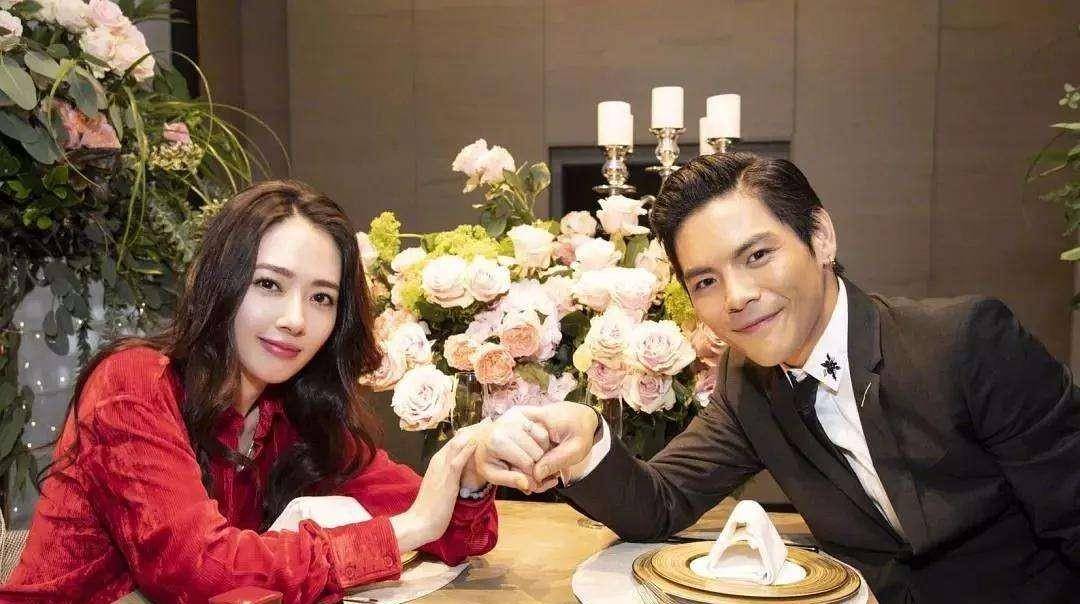 郭碧婷向佐真的幸福吗(向佐结婚现场)