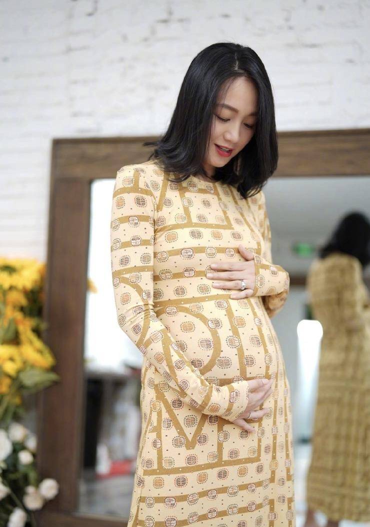 朱丹待产照(朱丹晒产后写真)