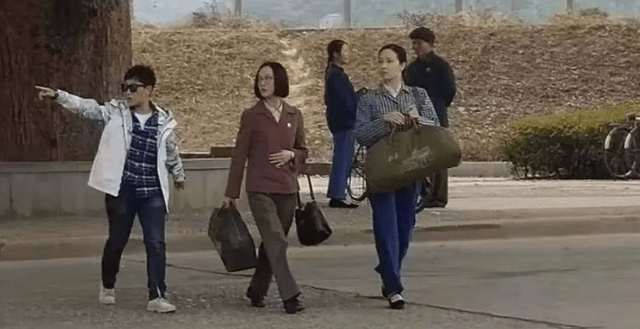 周迅骨相美(周迅最近的戏)