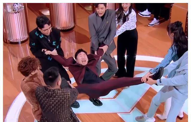 杨迪哪个综艺比较搞笑(杨迪综艺节目被说丑)