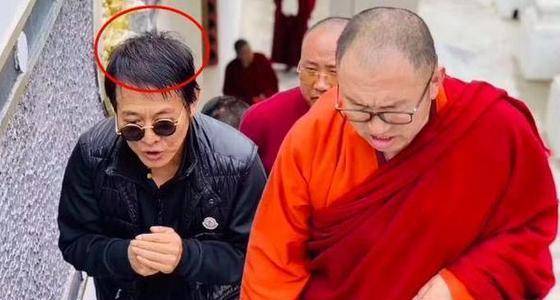 李连杰归隐佛门了吗?(李连杰山洞打坐)