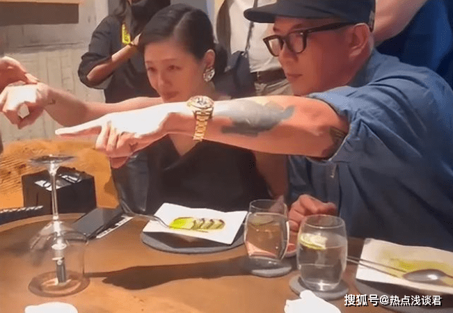 娱乐圈冻龄女神张庭(张庭冻龄女神)