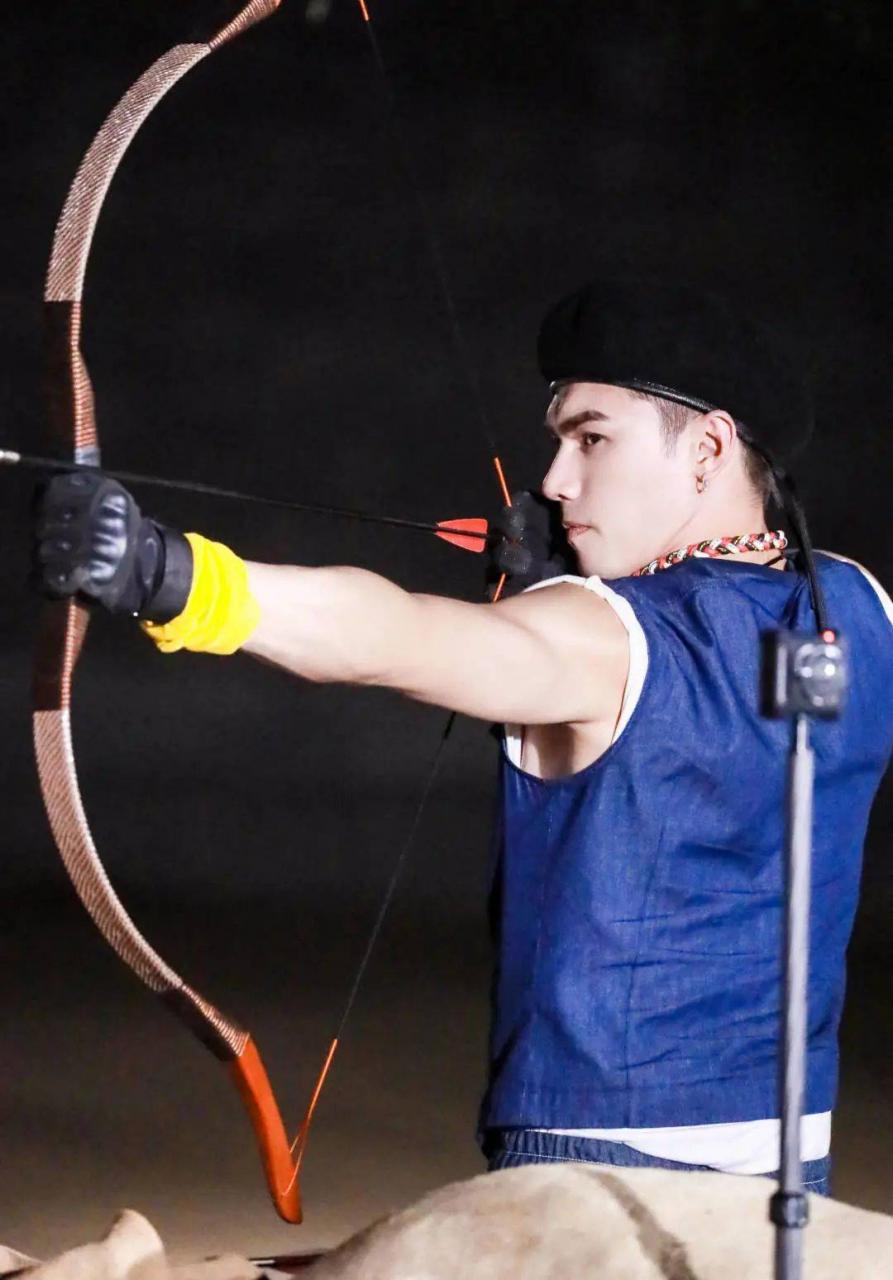 长歌行谁喜欢隼(长歌行隼对长歌的感情)