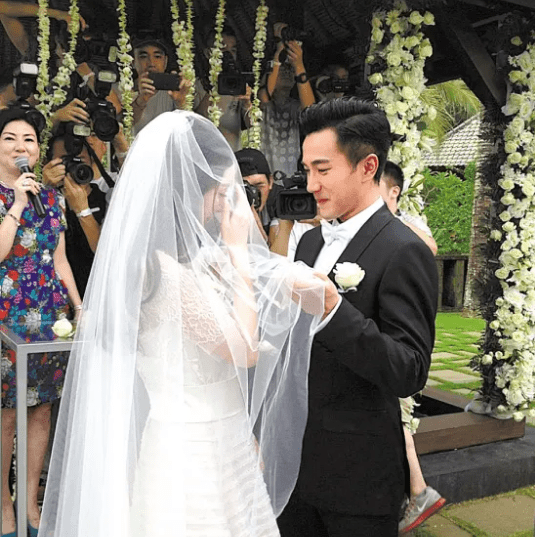 八年后,我撞见了他们过期的糖果。杨幂:满眼都是你为什么不珍惜?