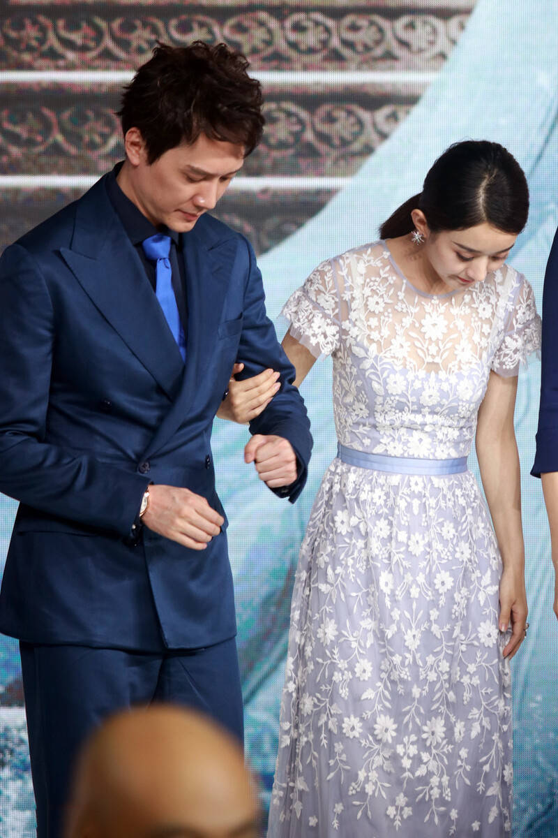 冯绍峰,赵丽颖为啥离婚(赵丽颖为什么跟冯绍峰离婚)