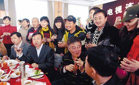 64岁的赵本山真的老了吗,曾经在王小利单飞,在刘酒驾?