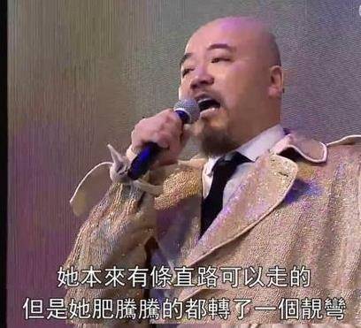 我爸不管，我妈不在。有一次我跪在男朋友面前求他不要走。郑投诉过郑吗？