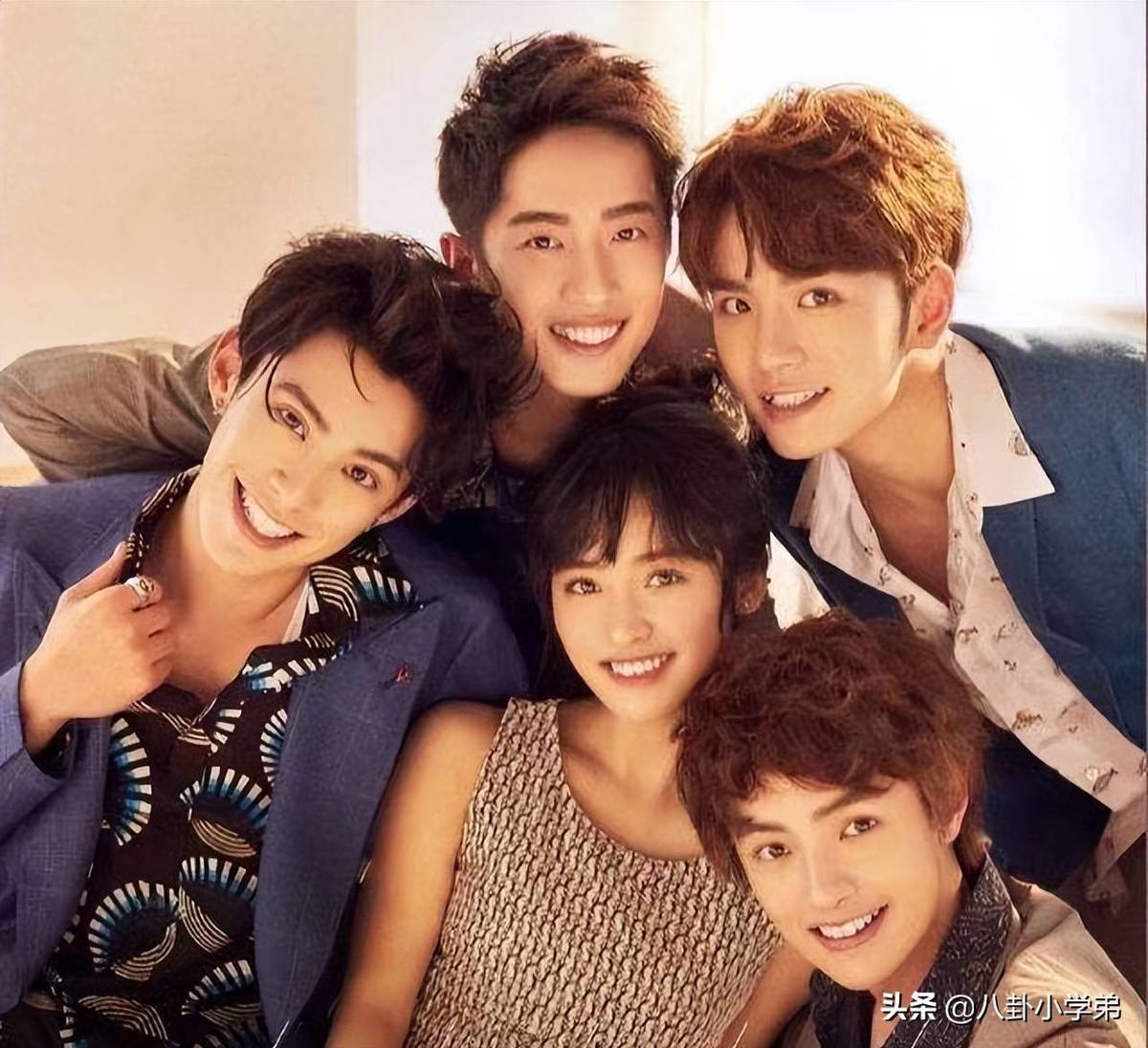 古装圆脸女星(大马脸男演员)