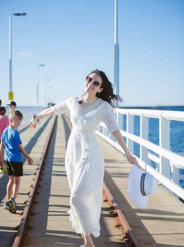 40岁章子怡与37岁宋慧乔同框(章子怡和宋慧乔的真实身高)