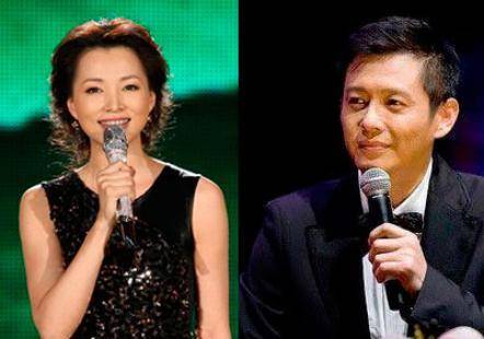 和董卿在一起6年,和倪萍是舞台搭档。56岁的程倩现在已经是冻男神了。