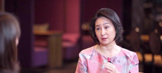 你无法想象与崩牙驹断交,与西米华竞争,拉拢梁安琪和何超琼的手段。