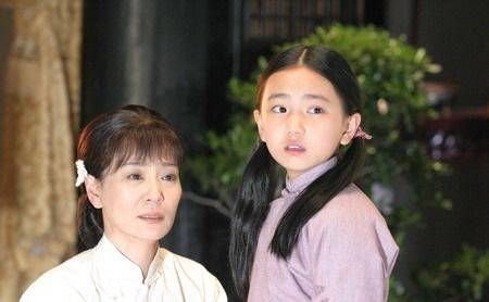 娱乐圈唯一一个考入清华大学的童星(90后清华学霸爆红)