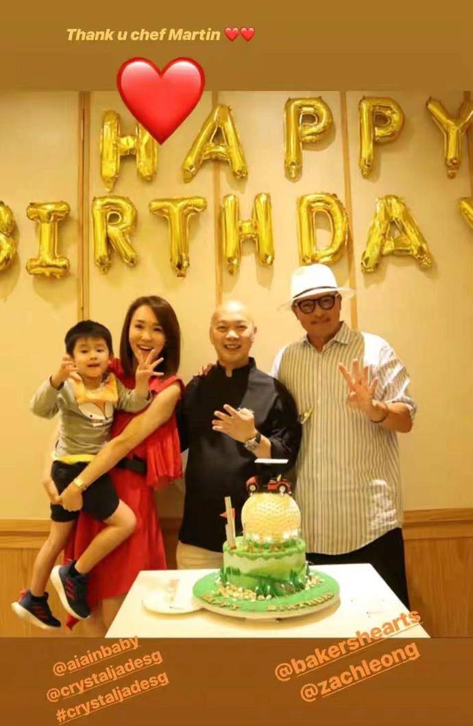 新加坡第一美女范文芳庆祝丈夫生日!像女孩一样又白又漂亮,7岁的儿子长得像他爸爸。