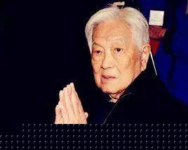 陶昕的前妻：她的丈夫为了琼瑶抛弃了妻子和儿子。她撕碎了三笑88岁带走丈夫的仇恨。