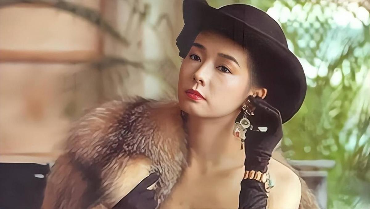 张国荣逝世17周年唐鹤德发文缅怀(2002年张国荣生日唐鹤德为什么缺席)