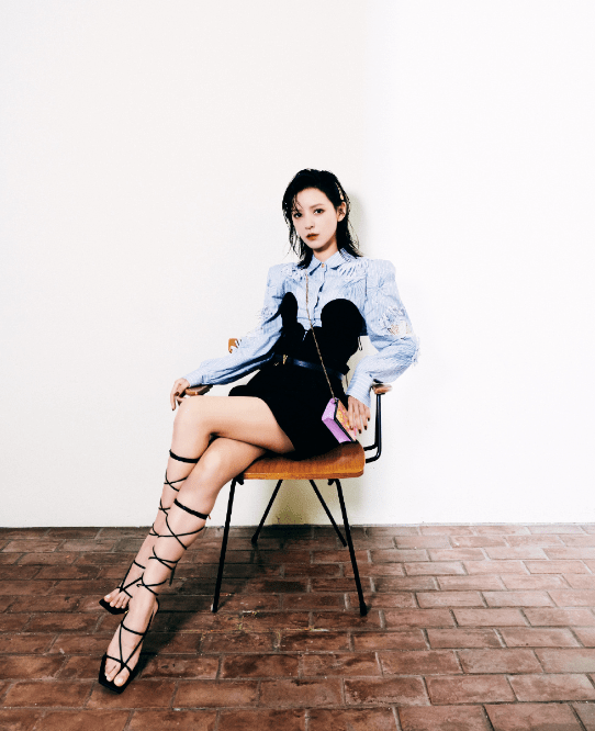 张予曦大方晒素颜照作出回应(张予曦是怎么变成精致大美人的)