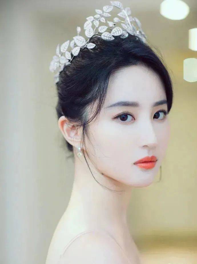 刘亦菲的腹肌(韩国腹肌刘亦菲)