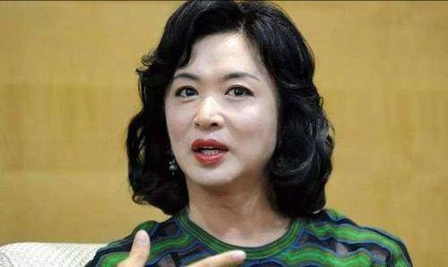 时隔四年，《金星秀》回归！54岁时，偶然遇见维纳斯帕里斯，与丈夫相依为命。