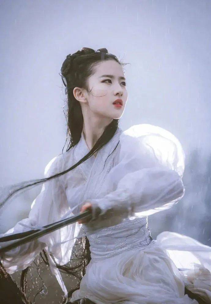 刘亦菲的腹肌(韩国腹肌刘亦菲)