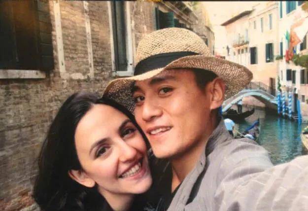 刘烨是谢娜的初恋吗(刘烨老婆和谢娜)