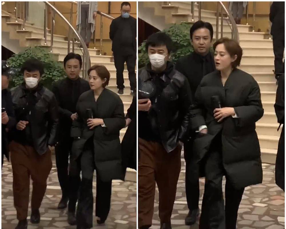 邓超是不是忘了自己是大明星了?你觉得他在孙俪面前像个保姆吗?