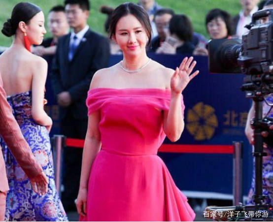 王晶捧出来的女演员(王晶捧红的演员)