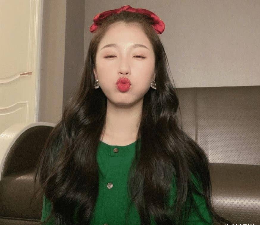 虞书欣长得好看吗(虞书欣长的好看吗)