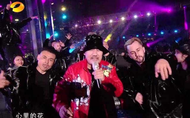 腾格尔唱的野狼disco视频(腾格尔翻唱的野狼disco)