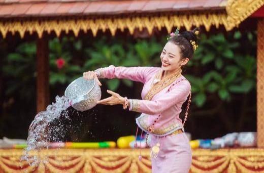 103010相恋4年，蔡少芬逼张晋结婚，要么结婚，要么分手。