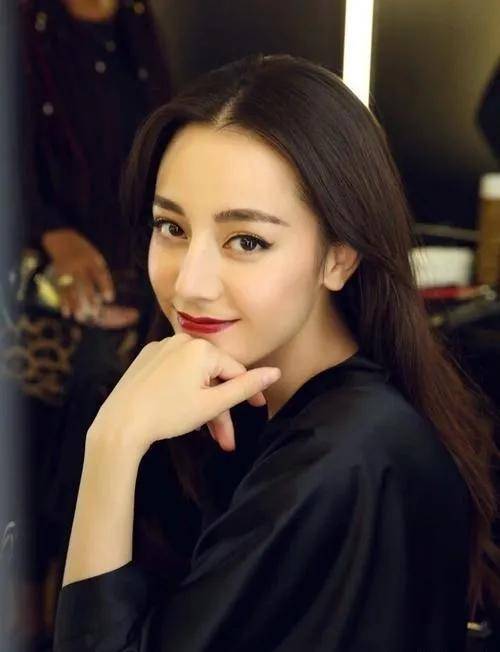 与迪丽热巴炒过cp的男星(迪丽热巴对戏的男演员)