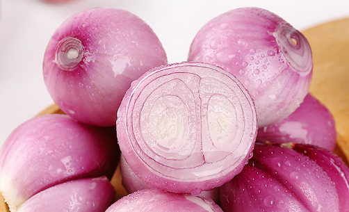 一天一个洋葱 可以减肥吗(洋葱减肥法一周能瘦几斤)