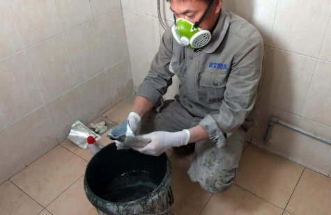 不敲瓷砖补漏方法(不砸瓷砖补漏)