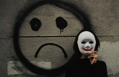 总想着死是不是抑郁(总会想到死是不是抑郁症)