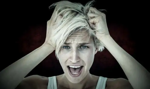 焦虑症患者坐飞机有危险吗?(坐飞机有濒死感)