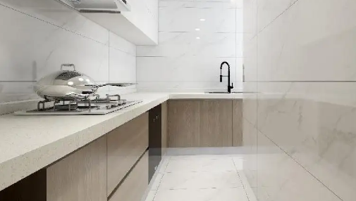 厨房地砖太油和脏怎么擦更干净(厨房瓷砖太油,用什么来清洁)