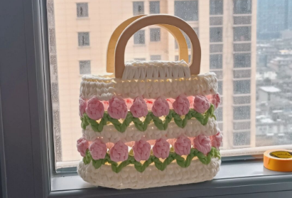 郁金香手工针织包底不平整是怎么回事儿(郁金香不织布制作方法)