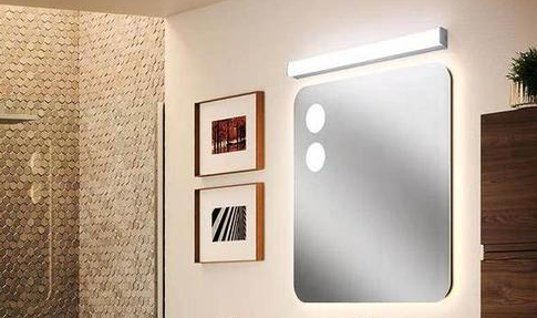 卫生间镜前灯安装高度是多少(卫生间镜前灯线怎么预留)