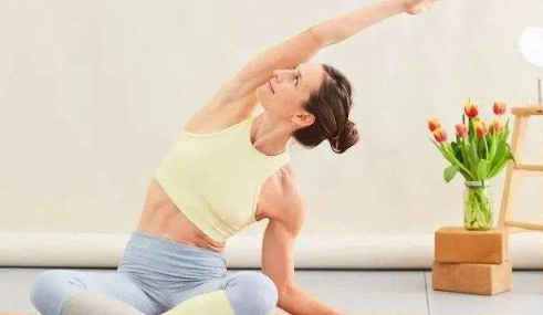 睡前小时不易进行剧烈运动(运动可以改善睡眠是因为)