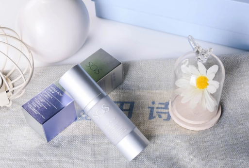 夏天护肤品放车里一天还能用吗吗(护肤品放车上晒了一天还能用吗)