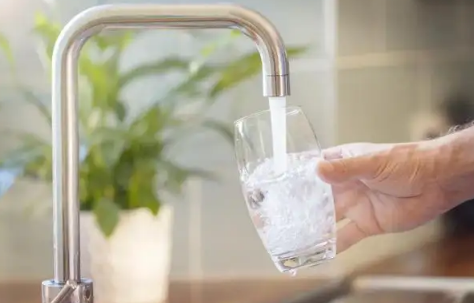 感觉水费不正常该找谁(感觉水费不正常打什么电话)