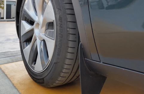 挡泥板坏了一个要全部换吗(挡泥板坏了一个)