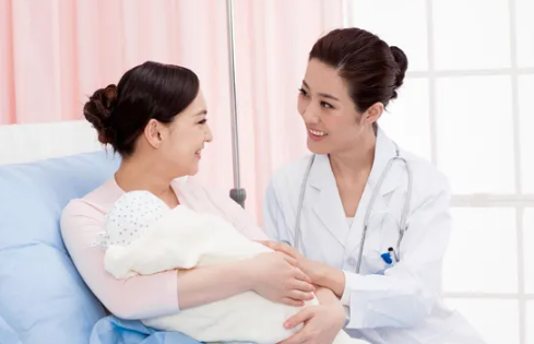 坐月子真的是来一个月的大姨妈?(女生坐月子是来一个月大姨妈吗)