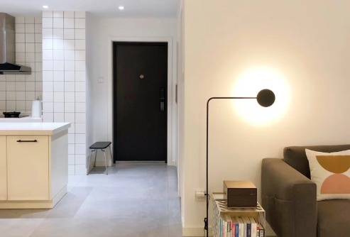 家里全部刷白色乳胶漆好看吗(白色的乳胶漆刷墙白吗?)